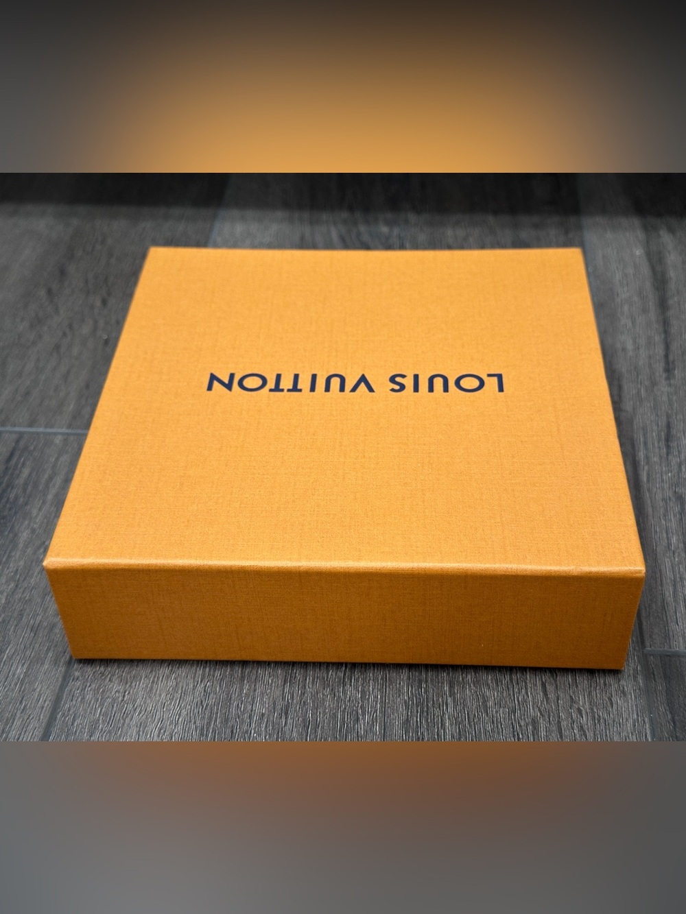LOUIS VUITTON SIGNATURE ORANGE PAPER EMPTY WALLET BOX. PRE-OWNED. - Picture 5 of 12